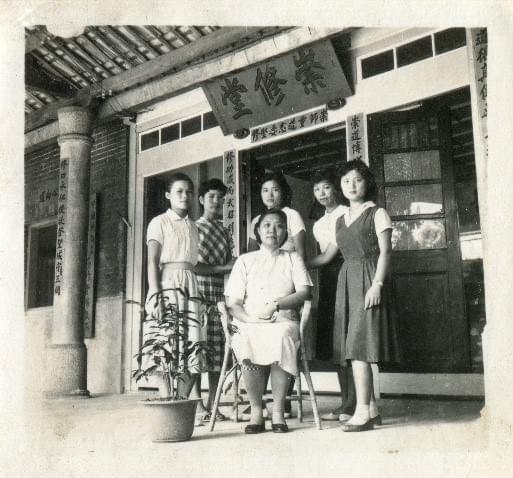  The First Large Temple · Historical Photograph 2 